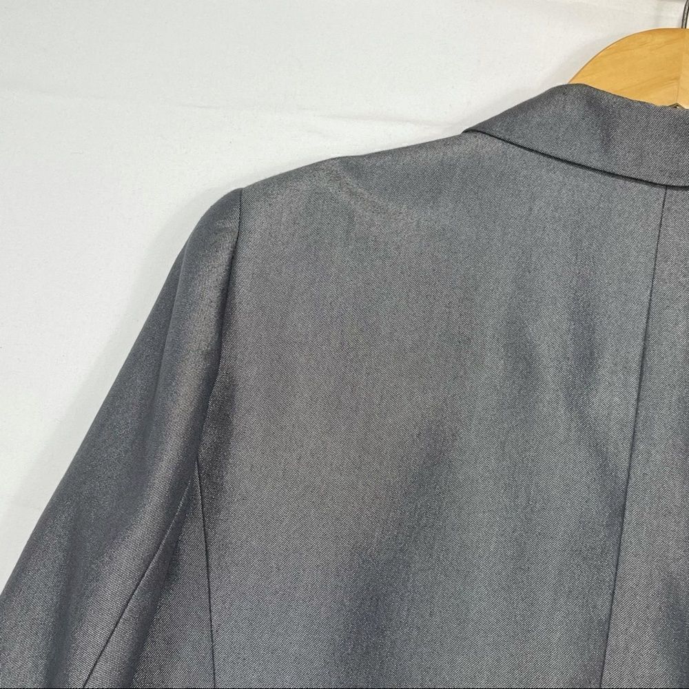 Pret A Porter Grey Button Up Jacket - Picture 10 of 13